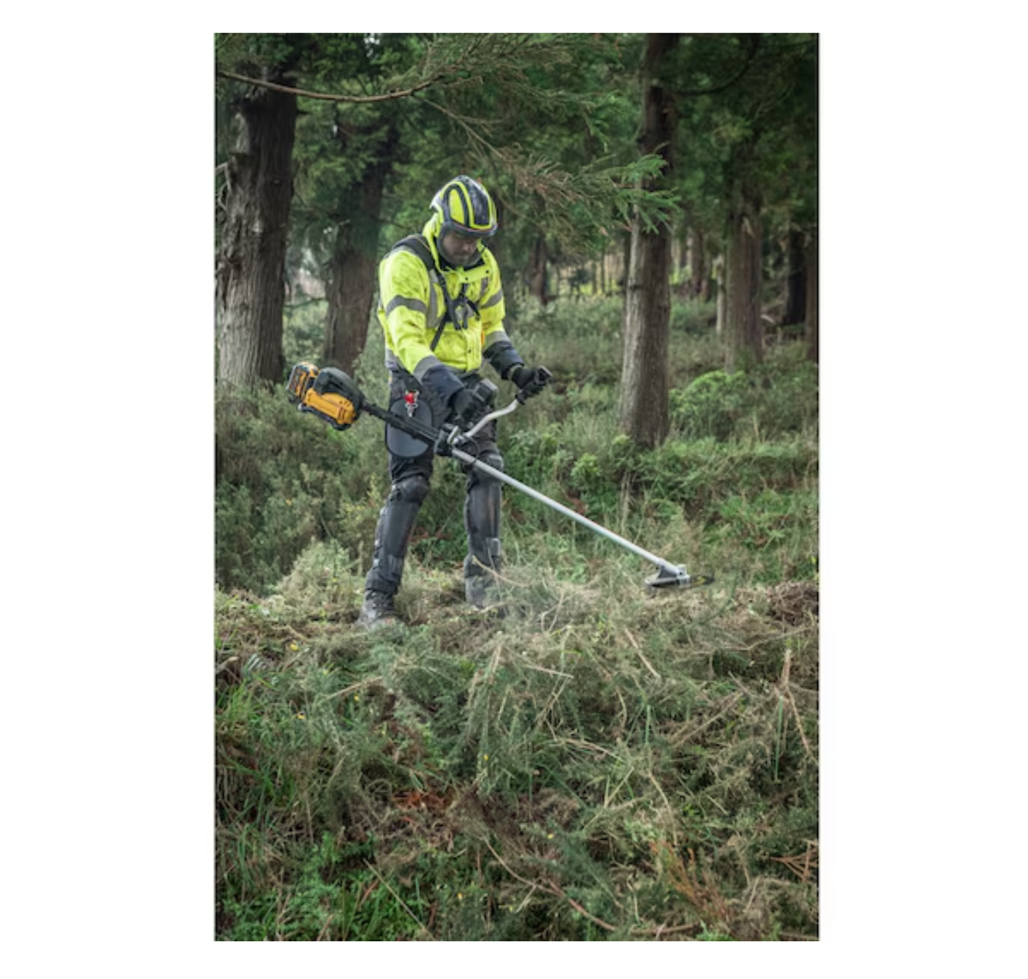 Desbrozadora forestal FLEXVOLT 54V 25cm con mango "U" Dewalt DCMBC723N