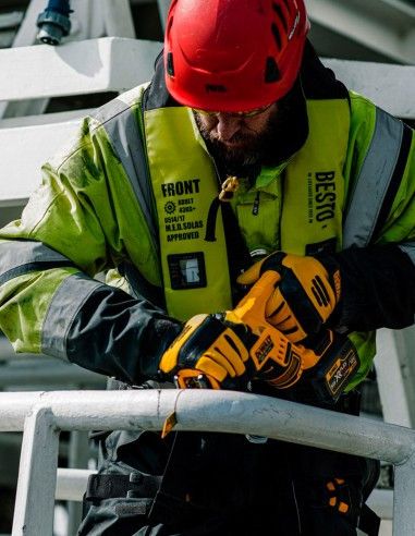 Kit Dewalt 8 outils + 3 battes 5ah + Chargeur DCB1104 + 4xTstak VI Kit DCK867P3 