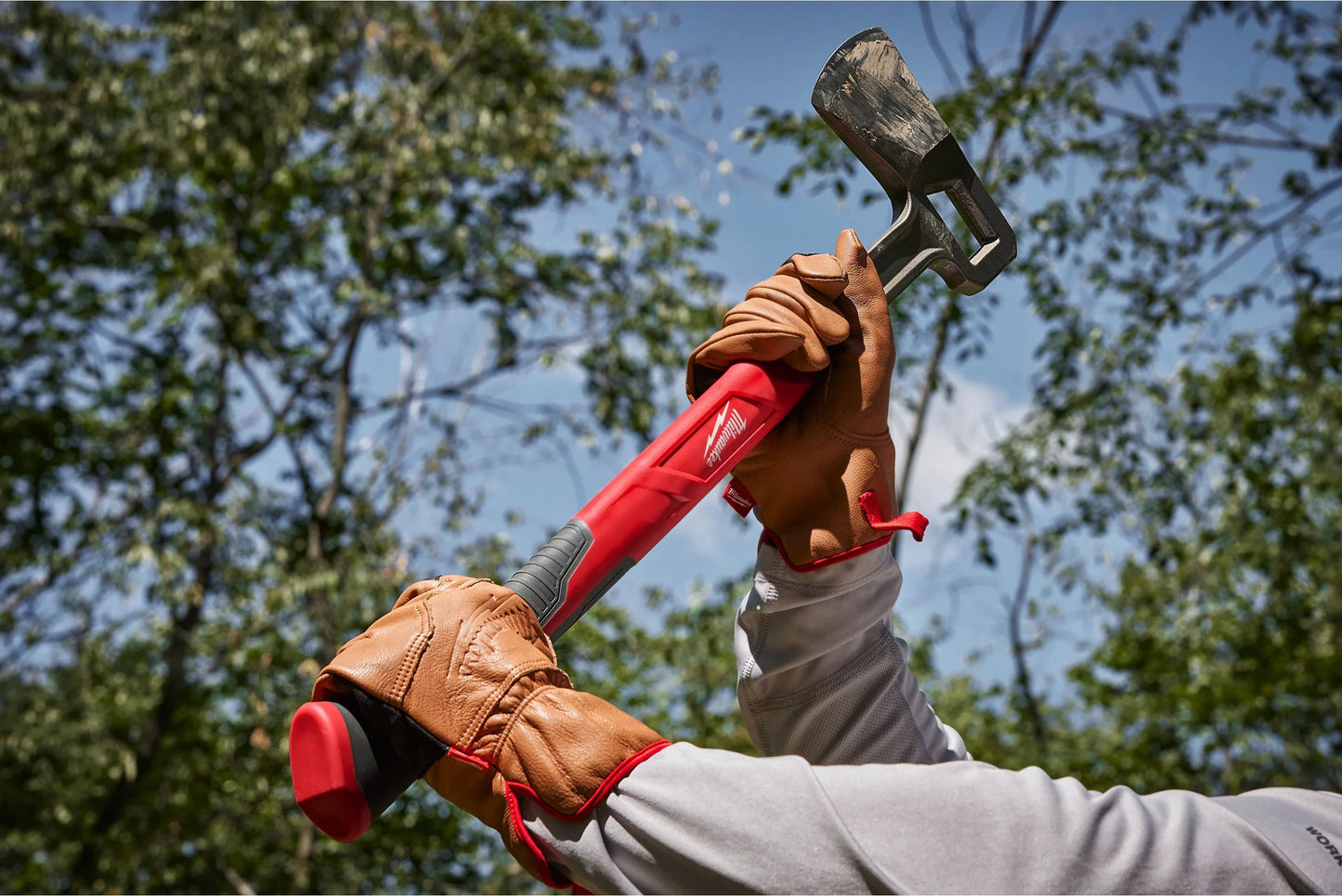 Hache en acier forgé 66 cm Milwaukee