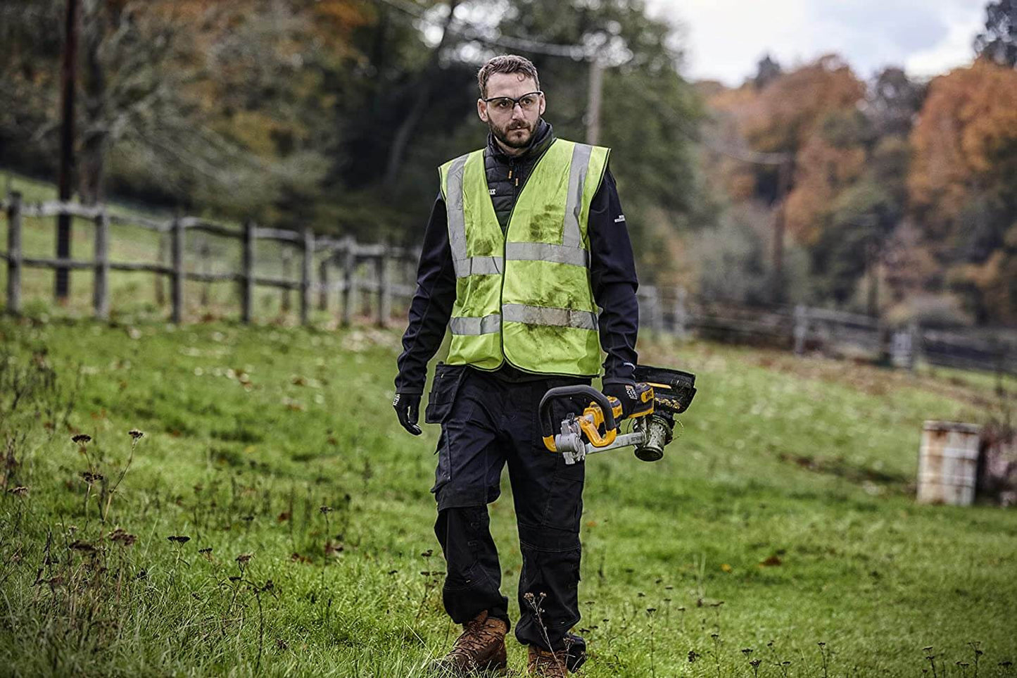 Coupe-bordures Dewalt DCMST561P1 XR 18 V, poignée pliable de 36 cm, batterie et chargeur inclus