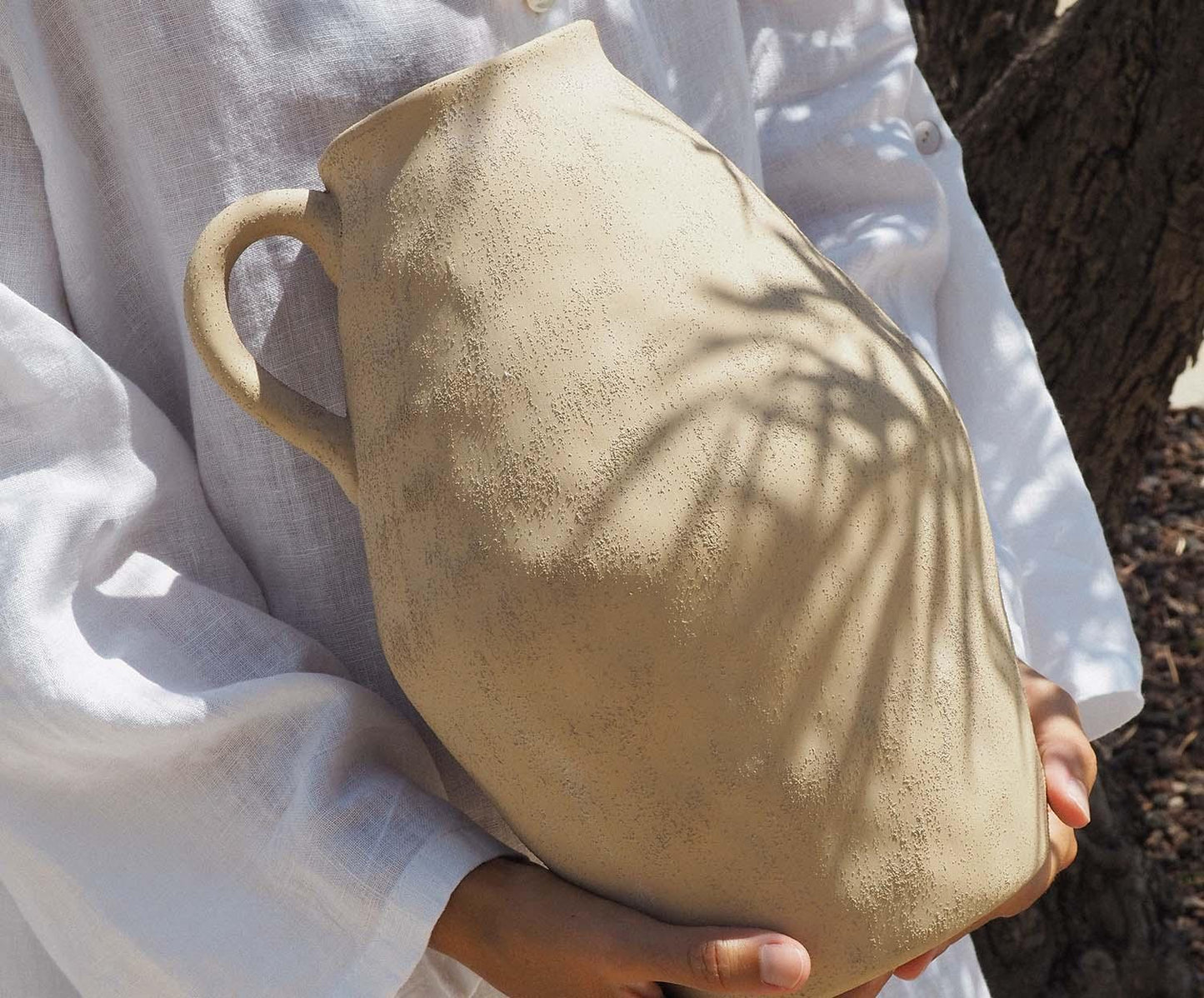 Vase en grès beige Masaka 30 cm Andrea House