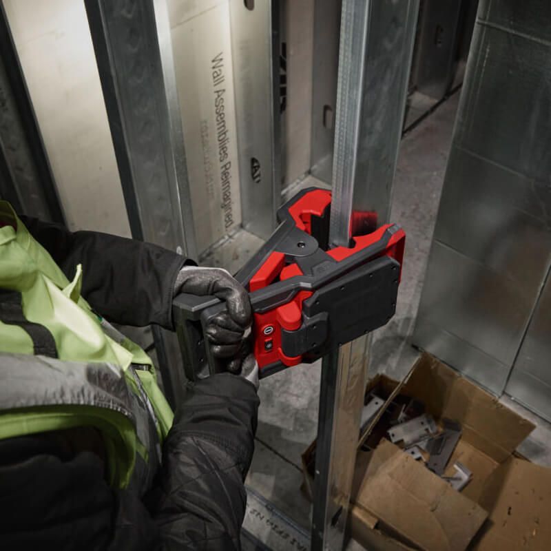 Projecteur de zone pivotant Milwaukee M18 PAL2-0